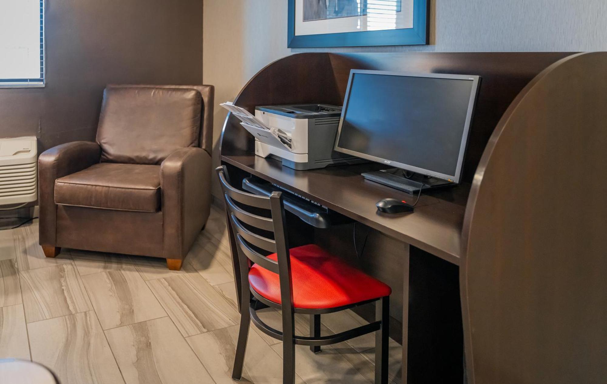 My Place Hotel-Mitchell Sd Экстерьер фото