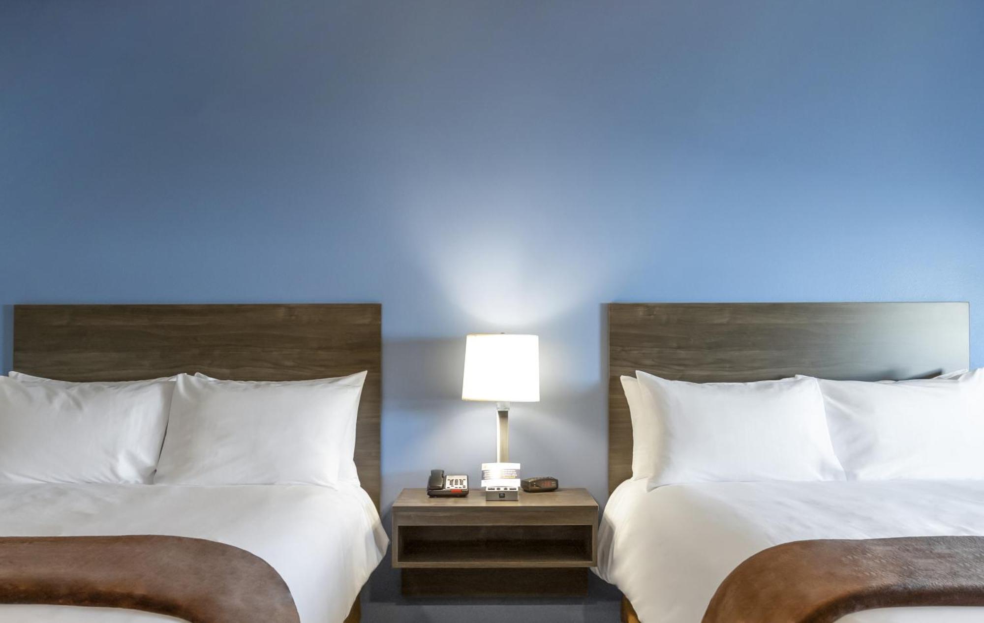 My Place Hotel-Mitchell Sd Экстерьер фото